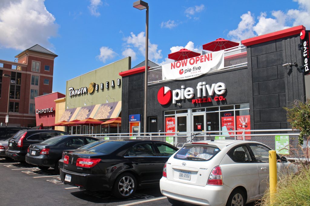 Pie Five recently opened next to Panera and Chipotle near VCU. Photos by Michael Thompson.