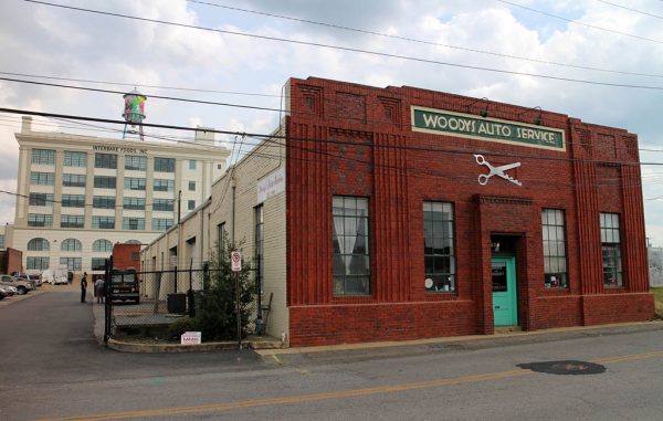 The Woody's Auto Service building at 929 Myers St. was purchased for $1.4 million. (Jonathan Spiers)