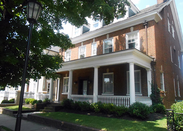 Jefferson sold the house at 2716 Monument Ave. (Photo by Burl Rolett)