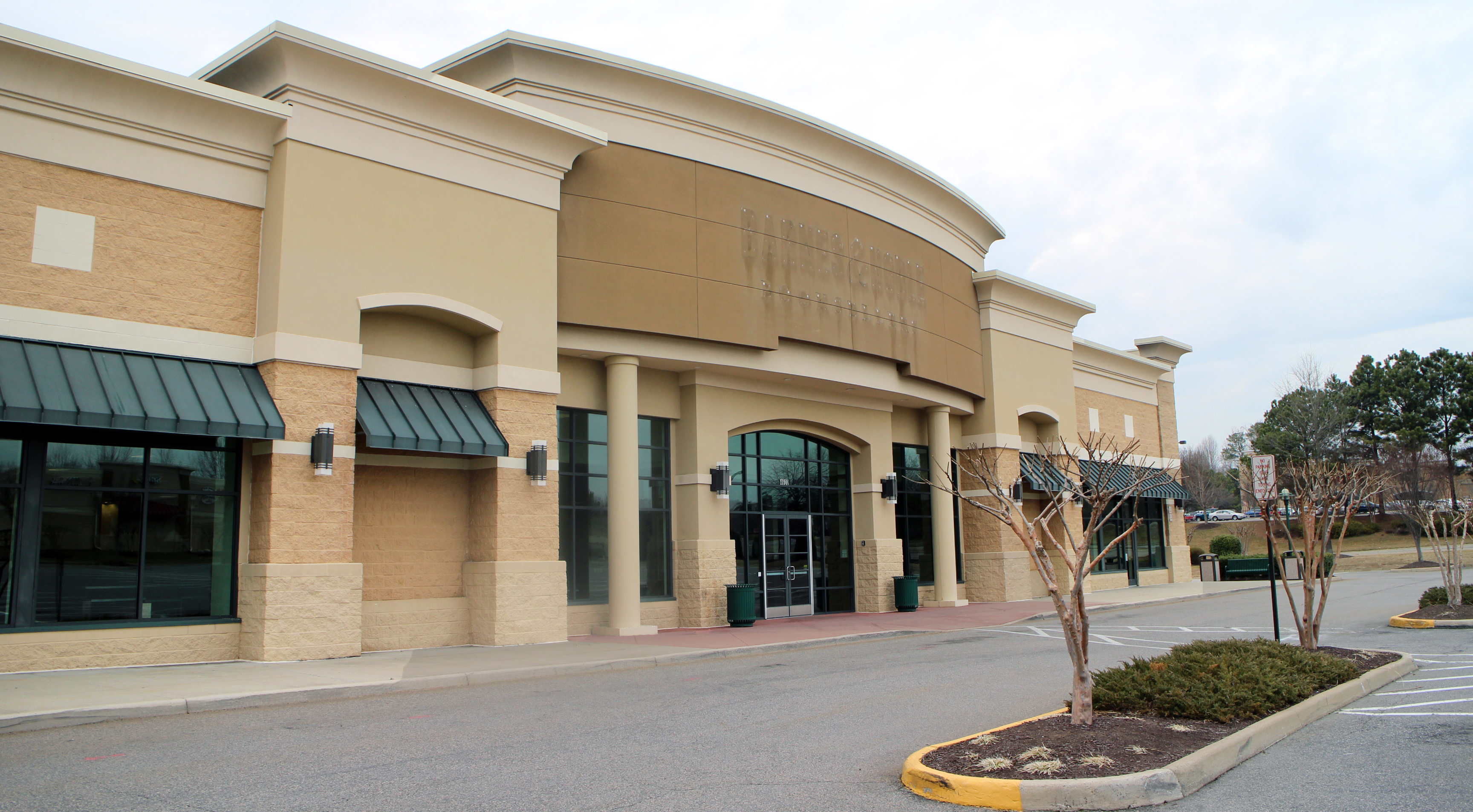 Grocer scoops up fresh real estate in Chesterfield ...