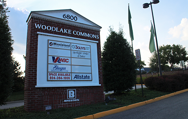 The Woodlake Commons shopping center is set to be sold off next week. Photos by Katie Demeria.