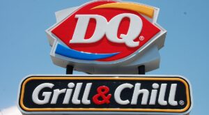 1200px Dairy Queen Grill Chill sign Cropped