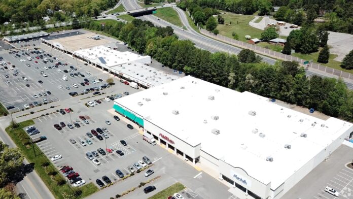 Meadowdale Plaza Aerial