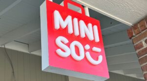 miniso Cropped