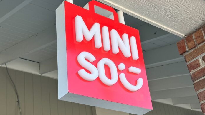 miniso Cropped